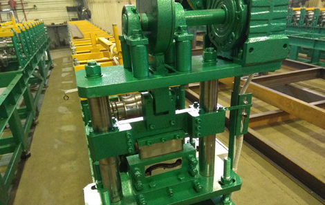 Собственное производство заборов в Твери - качество и гарантия Производство заборов жалюзи, ранчо, техас в Твери - цех и оборудование